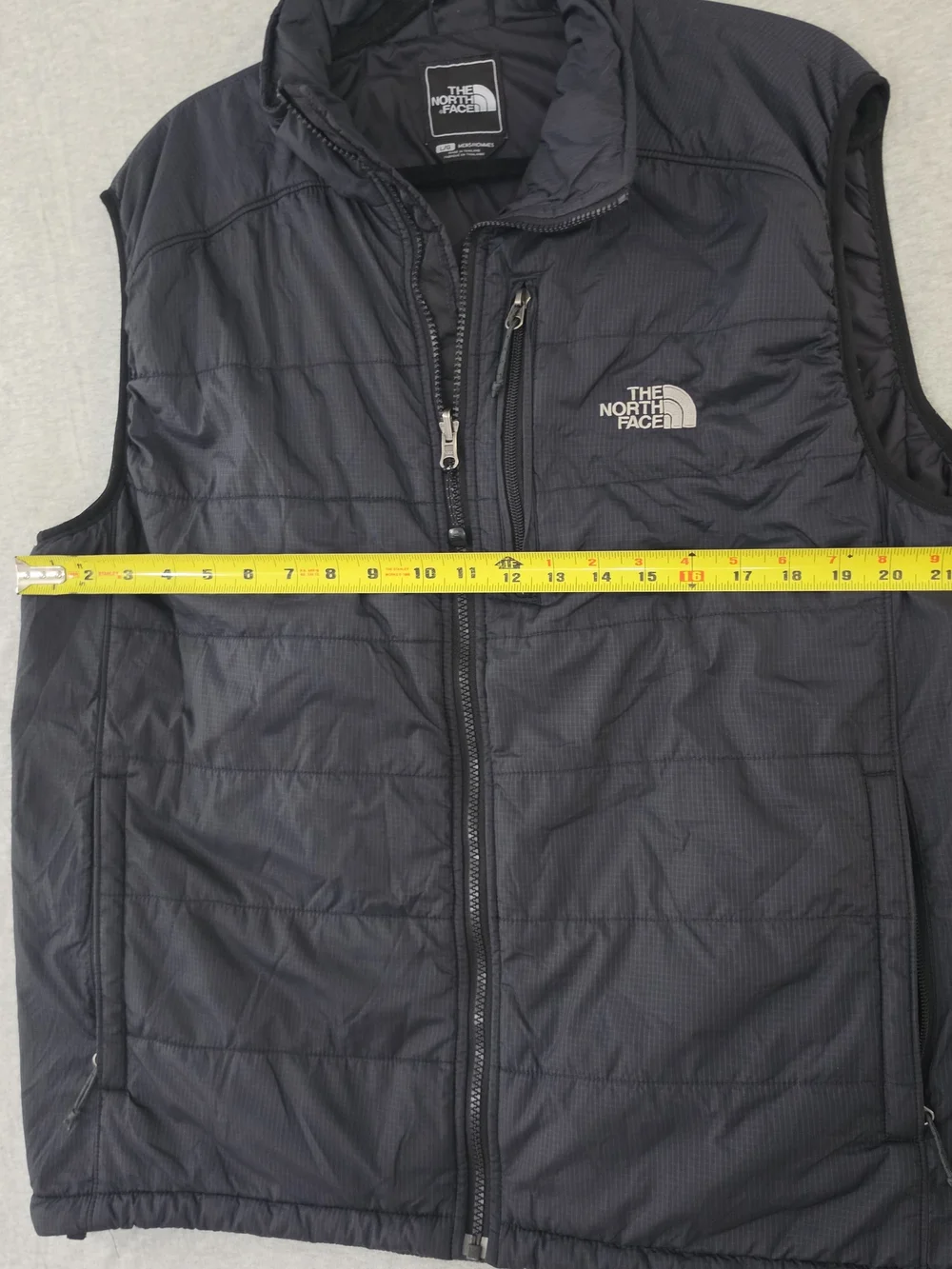 The North Face Men's Black Insulated Vest